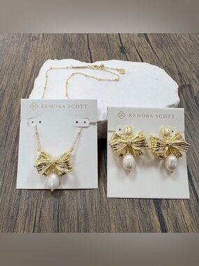 Kendra Scott Gold Bow Necklace with Pearl Drop